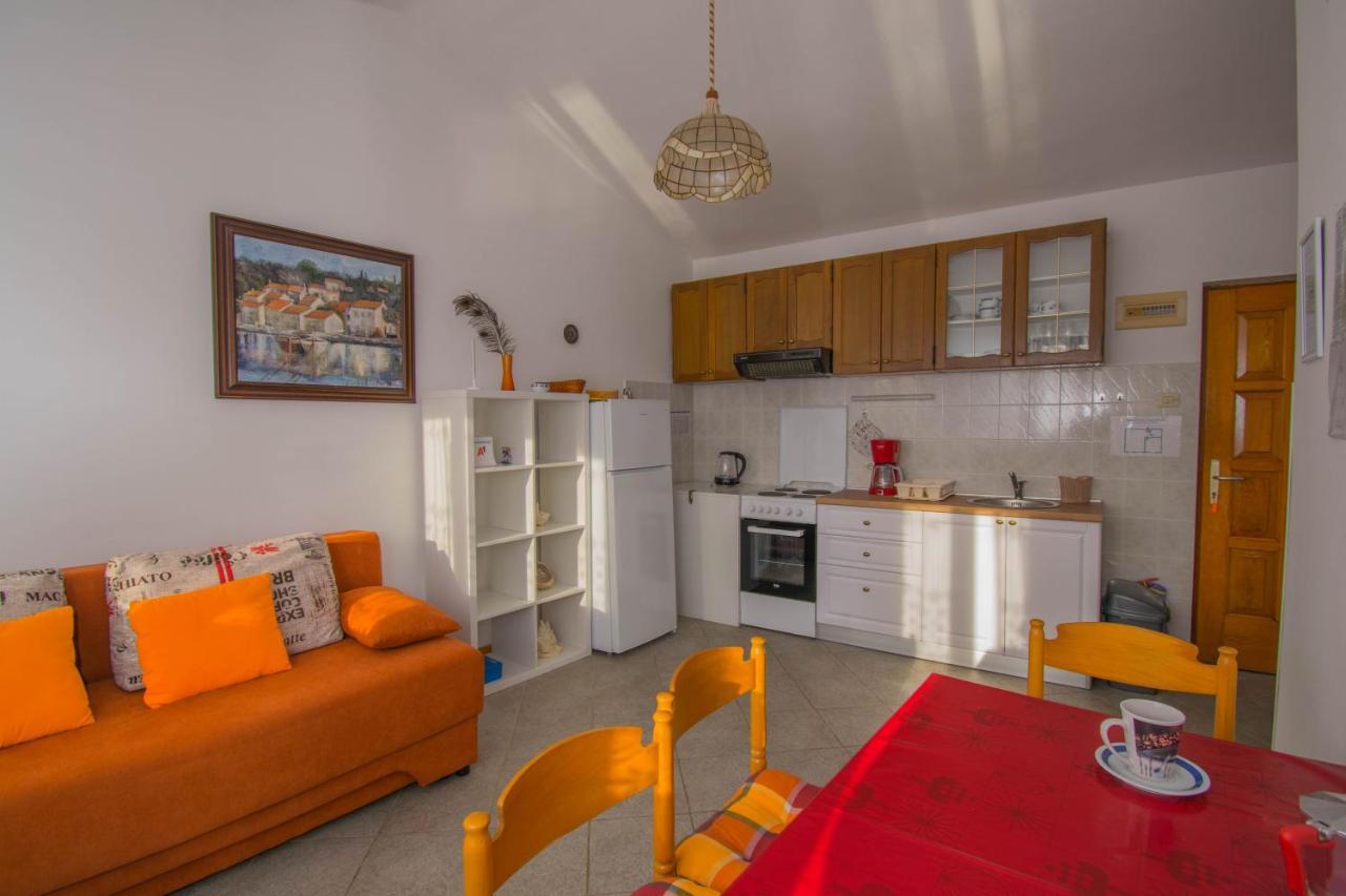 Holiday House Punta Blue & Orange 5M From The Sea, Island Cres Punta Križa Eksteriør billede