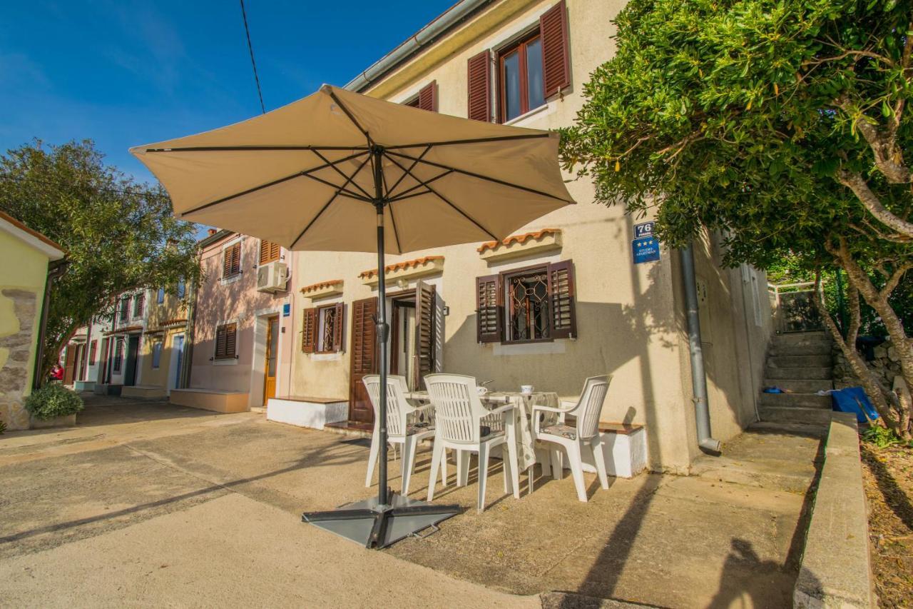 Holiday House Punta Blue & Orange 5M From The Sea, Island Cres Punta Križa Eksteriør billede
